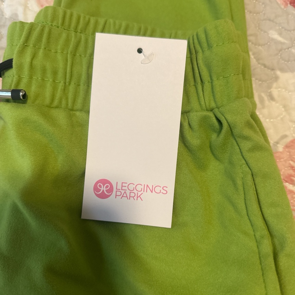 Women's Green Leggings